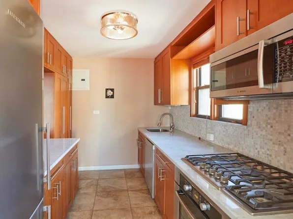 460 East 79th Street image 5 of 19