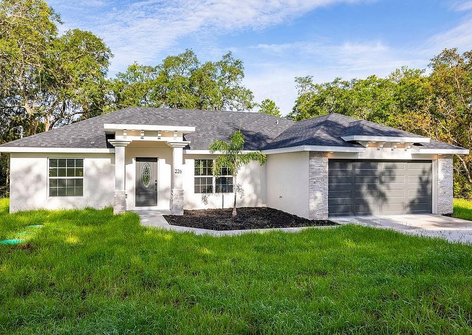 1st image of 226 S CEDAR AVENUE