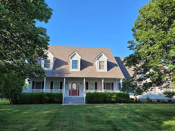 Lovely cape cod style