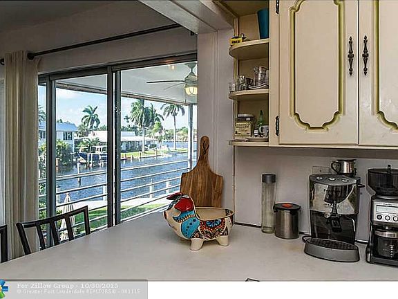 5th image of 3110 NE 27th St #201