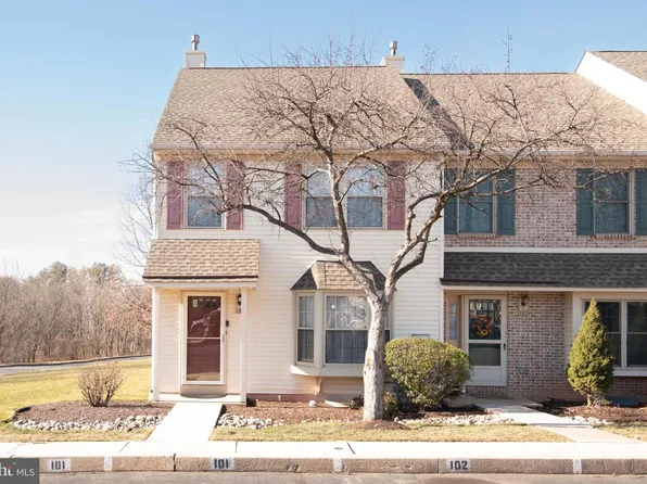 101 Cherrywood Ct, Pottstown, PA 19464