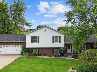 321 Dairy Farm Rd, Lower Burrell, PA 15068