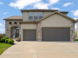 19023 W 166th Ter, Olathe, KS 66062