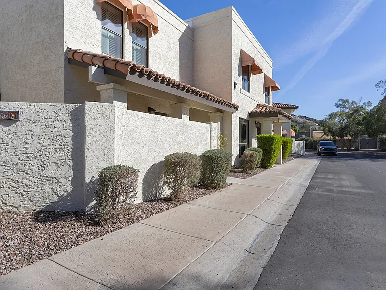 1820 E Frier Dr #2 — Photo 6