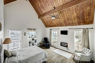 5th image of 5332 Brownway St #B13-1-1