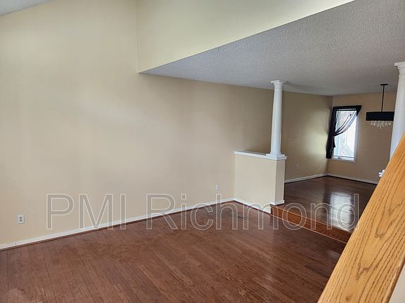 3rd image of 8283 Soft Wind Dr