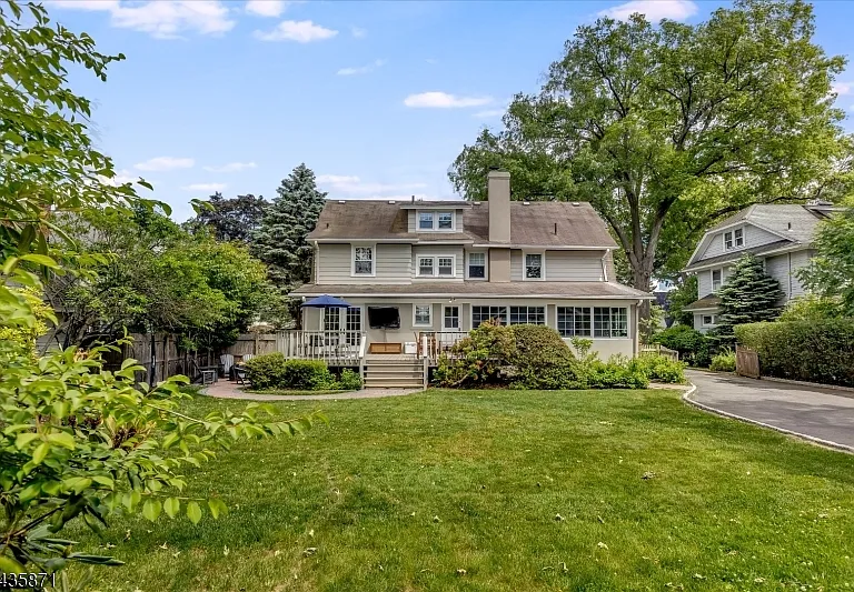 242 Forest Ave — Photo 47