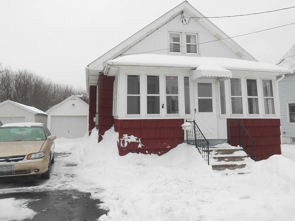 1st image of 24 Beach St