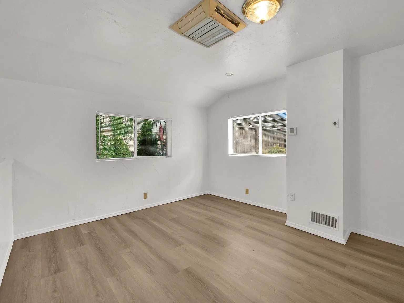 1 bed, 650 sqft, $1,350 — Photo 3