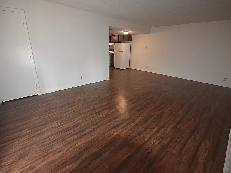 Waveland Place Apartments — Photo 71