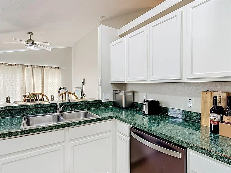 1128 Pinedale Dr — Photo 38
