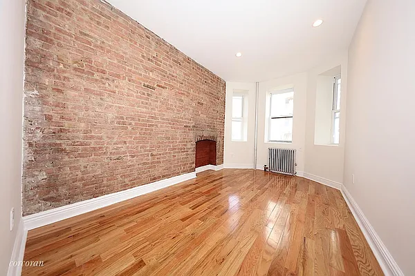 Rented by Corcoran | media 14