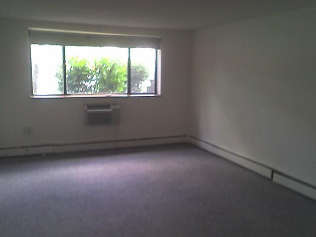 2nd image of 1007 Tremont St