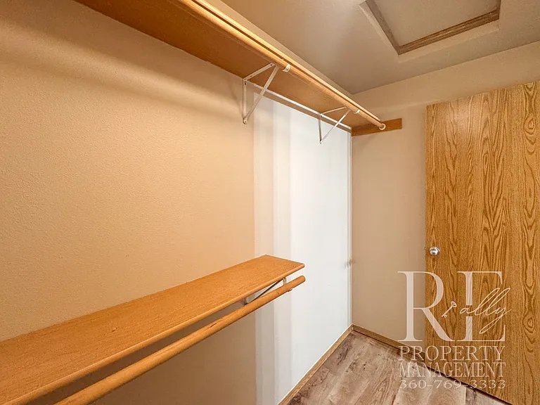 2090 NE Green Glen Ln — Photo 17