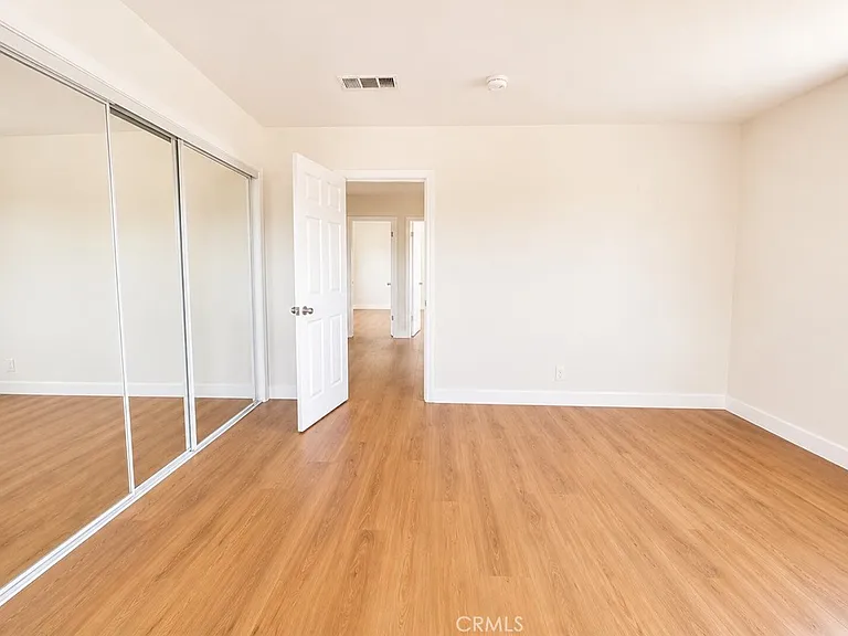 1180 Langley Way — Photo 11