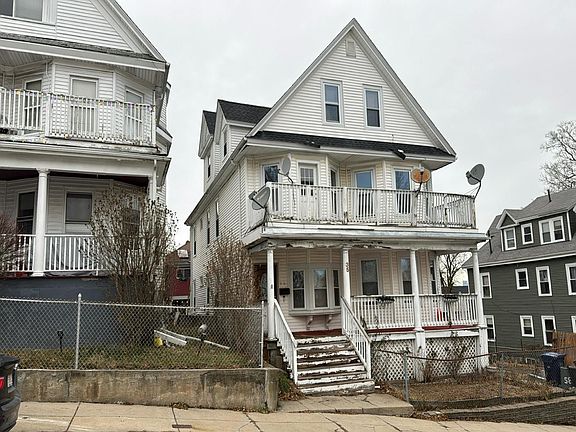 3rd image of 35 Bullard St