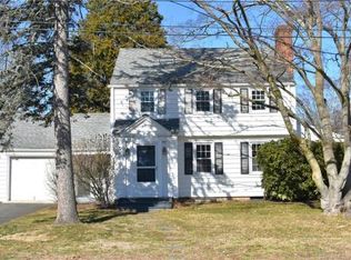 12 Southfield Rd, Fairfield, CT 06824