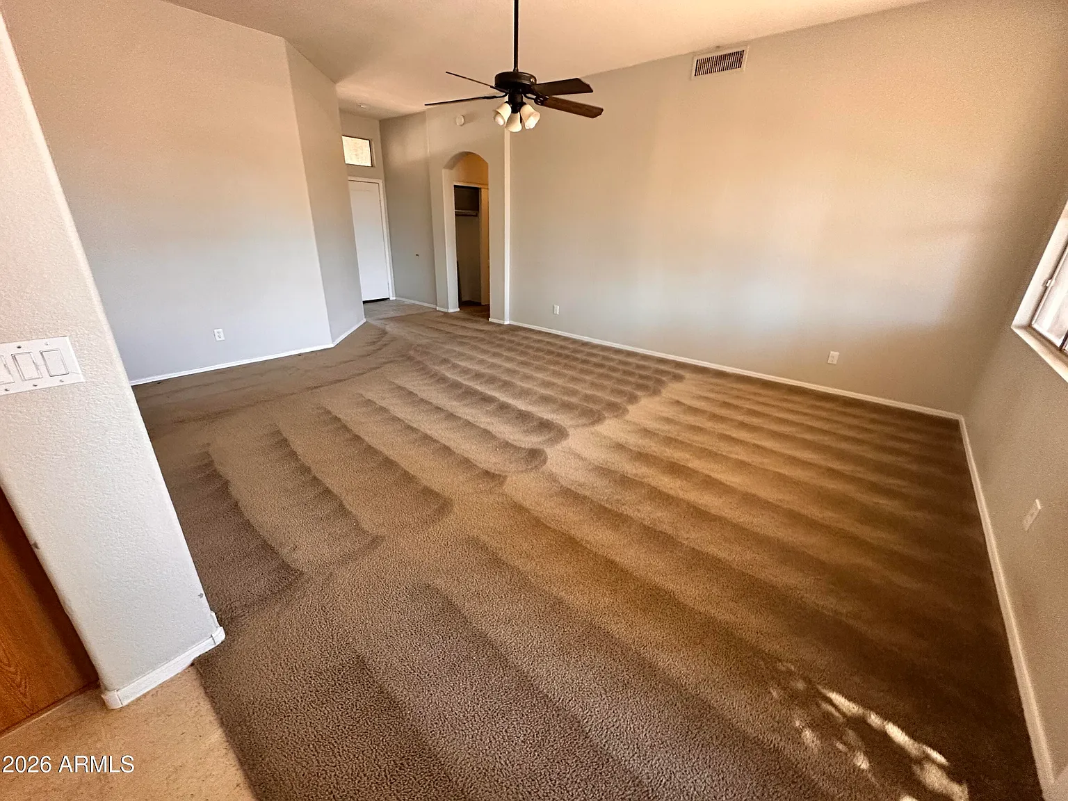 3 bed, 2.0 bath, 1387 sqft, $2,075 — Photo 4