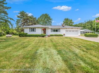 3262 W Pratt Rd, Dewitt, MI 48820