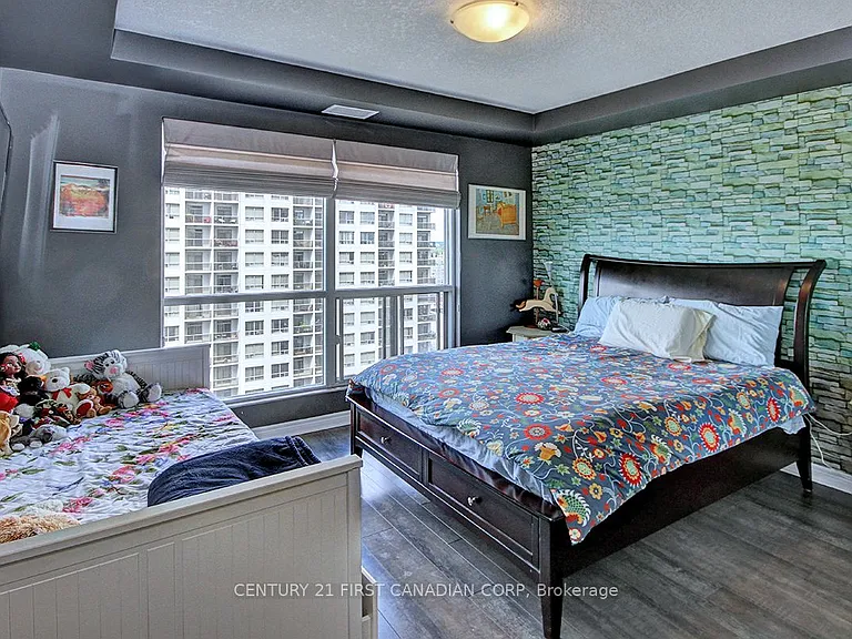 330 Ridout St N #2108 — Photo 19