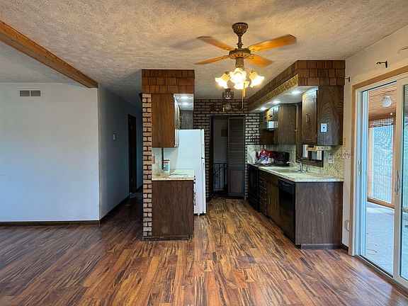 5th image of 2810 W 22nd Street