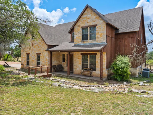 500 Reverse R Dr, Harper, TX 78631