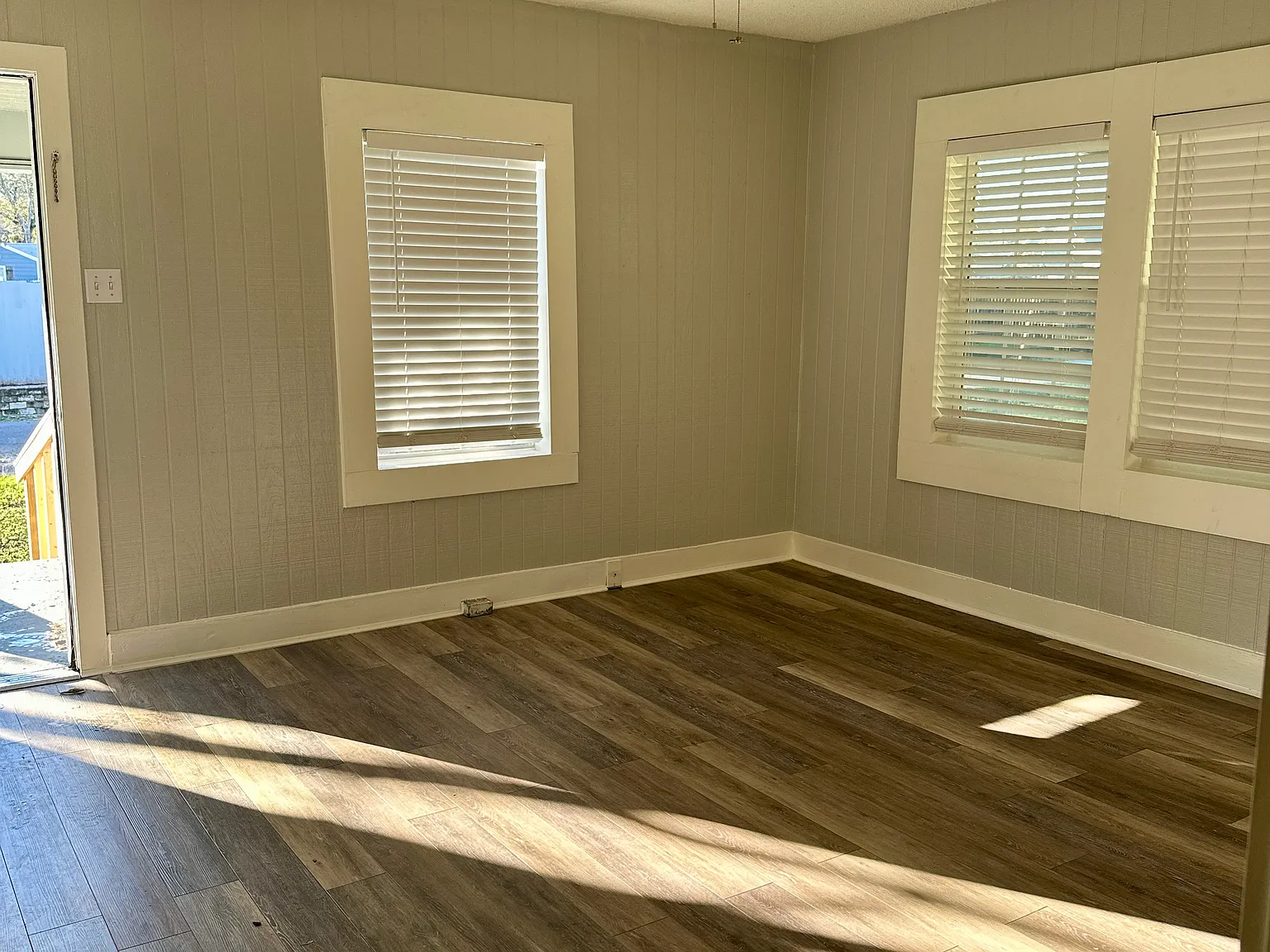 2 bed, 884 sqft, $1,650 — Photo 3
