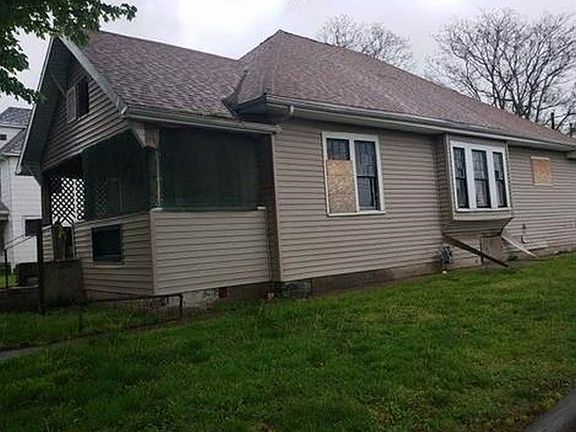 3rd image of 107 N 17th St