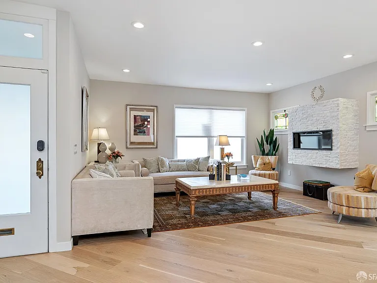 1159 Pacific Ave — Photo 3