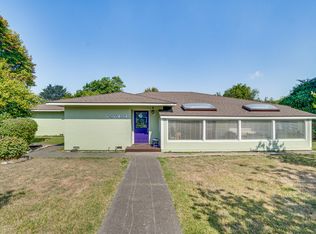 21 Shaw Ave, Ferndale, CA 95536