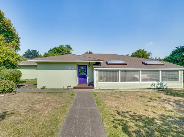 21 Shaw Ave, Ferndale, CA 95536