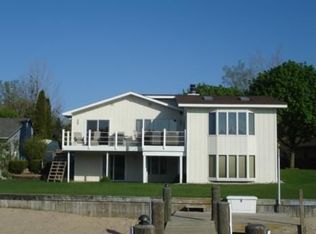 17728 170th Ave, Spring Lake, MI 49456