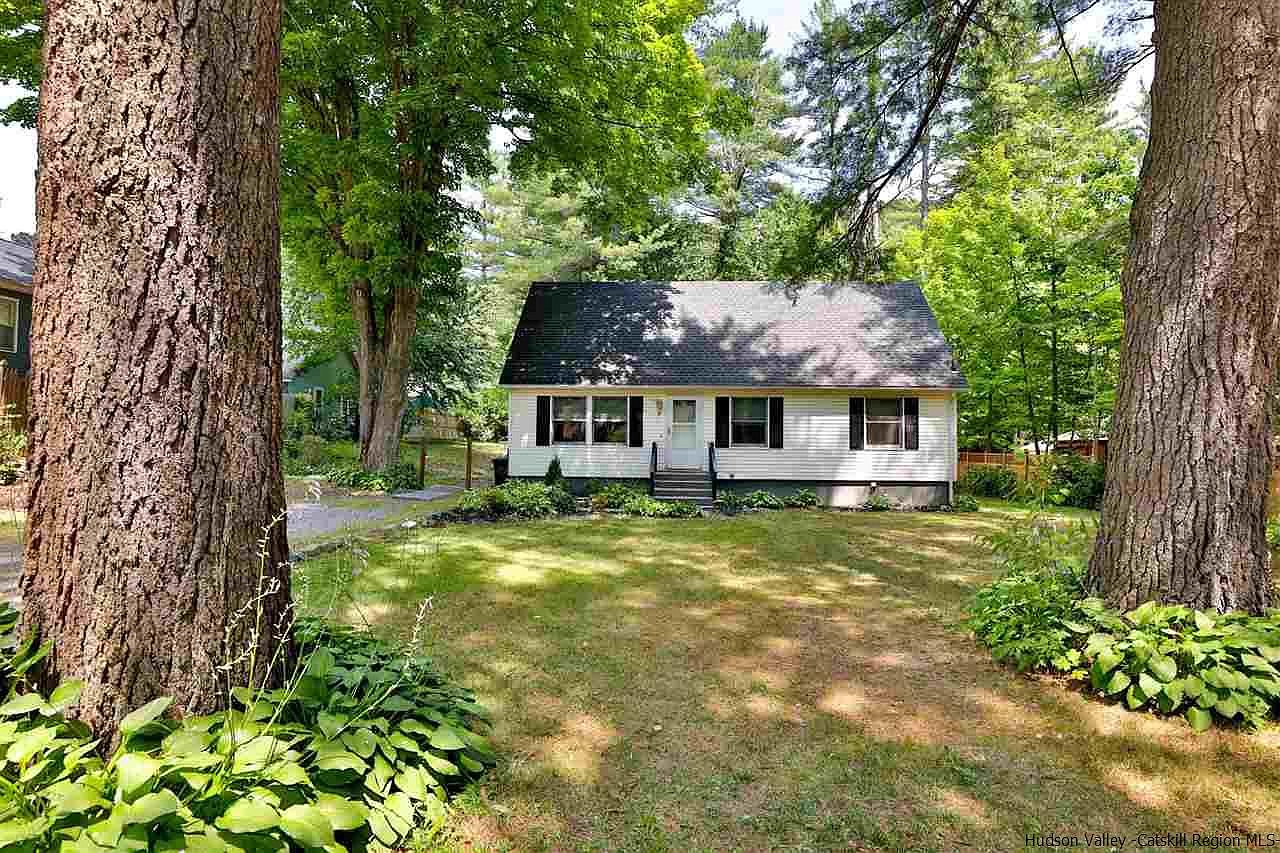 8 Esopus Avenue, Phoenicia, NY 12464 Zillow