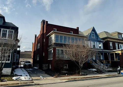 2818 Broad Ave Photo 1
