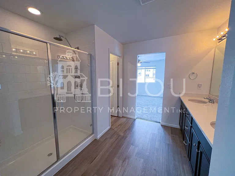 5250 Makalu Dr — Photo 23
