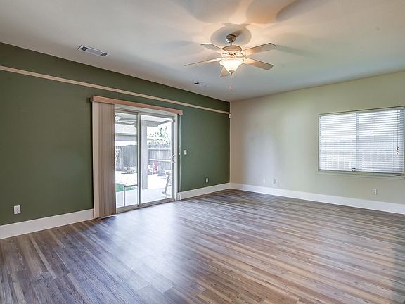 4th image of 490 Springtime Ln