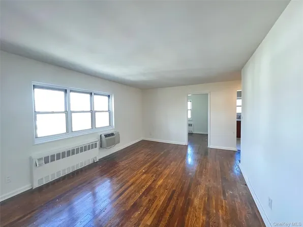 189 Drake Avenue #2C, New Rochelle, NY 10805