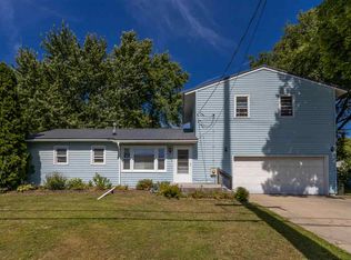 1248 Black Hawk Rd, Waterloo, IA 50701