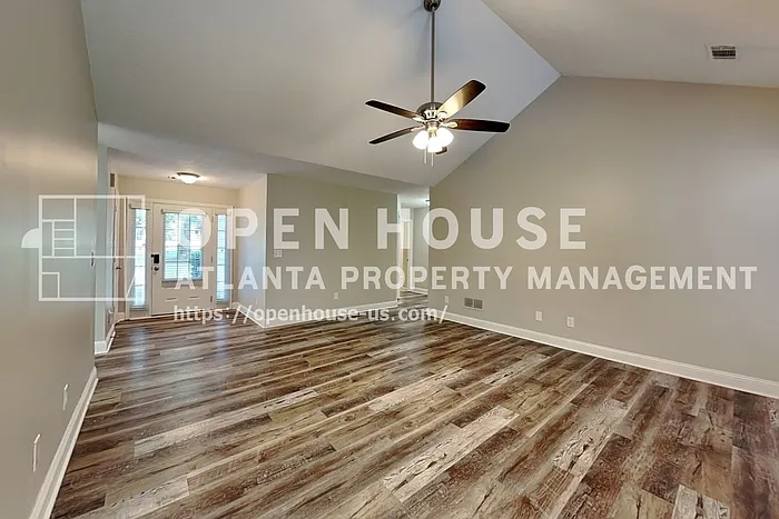 3 bed, 2.0 bath, 1626 sqft, $2,095 — Photo 4
