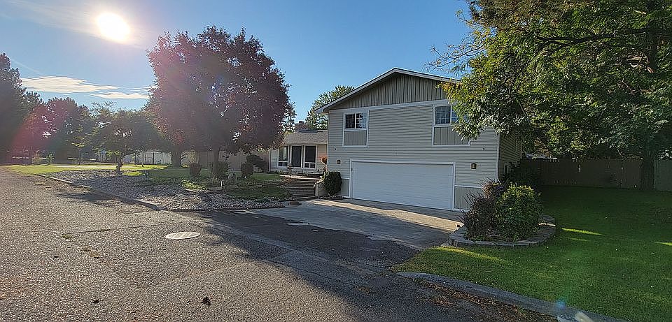 1st image of 4820 W Margaret St