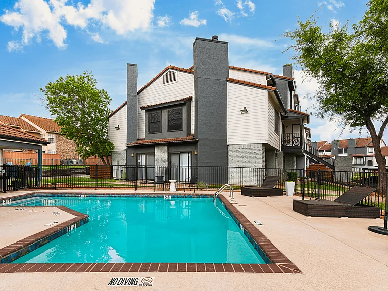 Fiona Apartment Homes — Photo 37