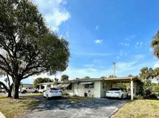 606 Holly Dr, Palm Beach Gardens, FL 33410