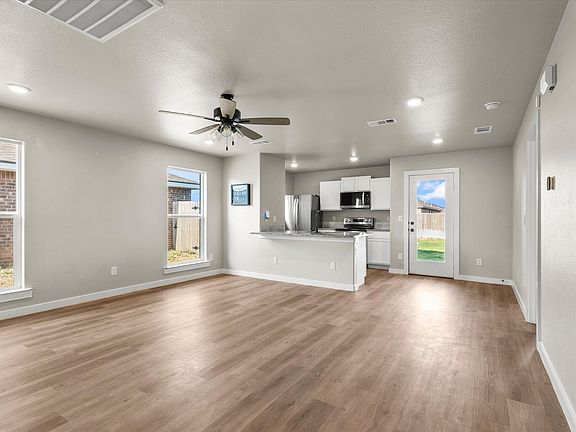 3rd image of 13208 Avenue S