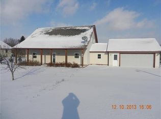 304 E Cowles St, Alma Center, WI 54611