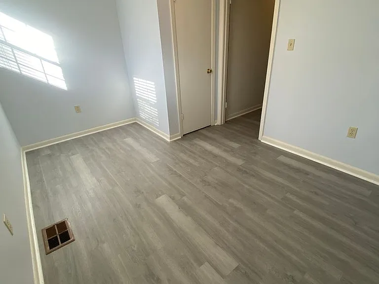 73 Madison Ave — Photo 3