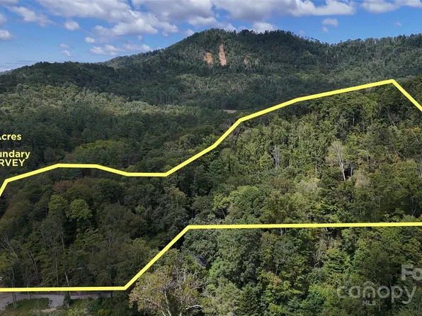 508 Old Bee Tree Rd, Swannanoa, NC 28778