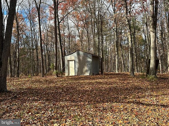 5th image of 28 Cacapon Mountain Retreat