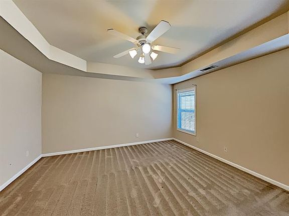 2nd image of 3997 Cliffglen Ct NW
