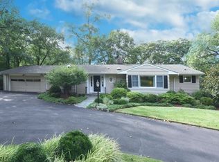 55 Grandview Pl, North Caldwell, NJ 07006