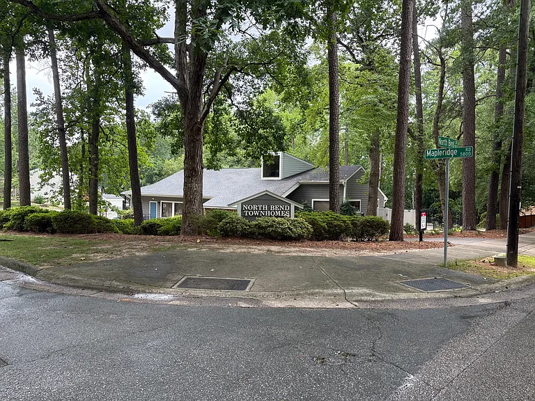 829 Green Ridge Dr — Photo 12